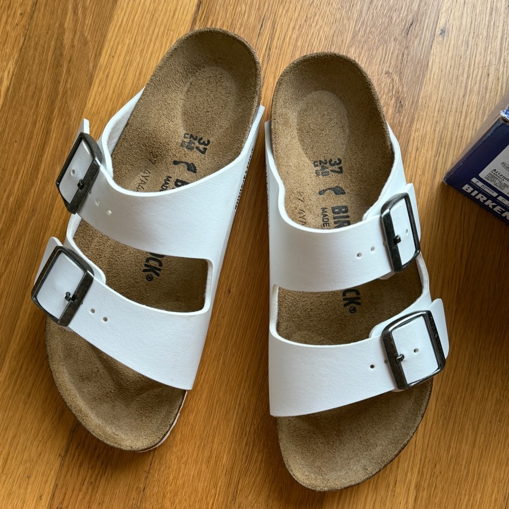 NEW Birkenstock Womens Arizona White Sandals - Picture 4 of 6